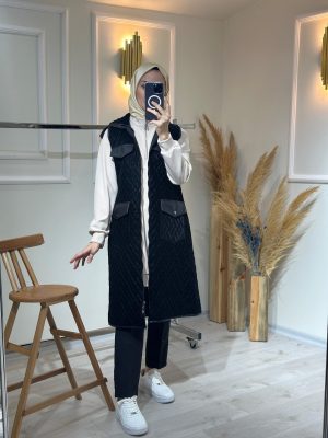 Cep Detaylı Kapüşonlu Yelek